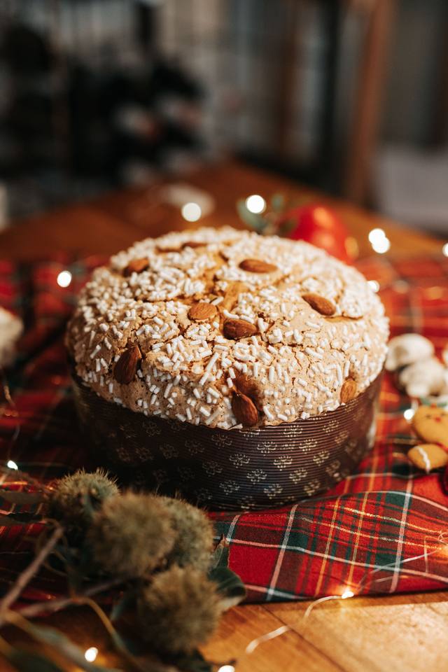 Panettone mandorlato